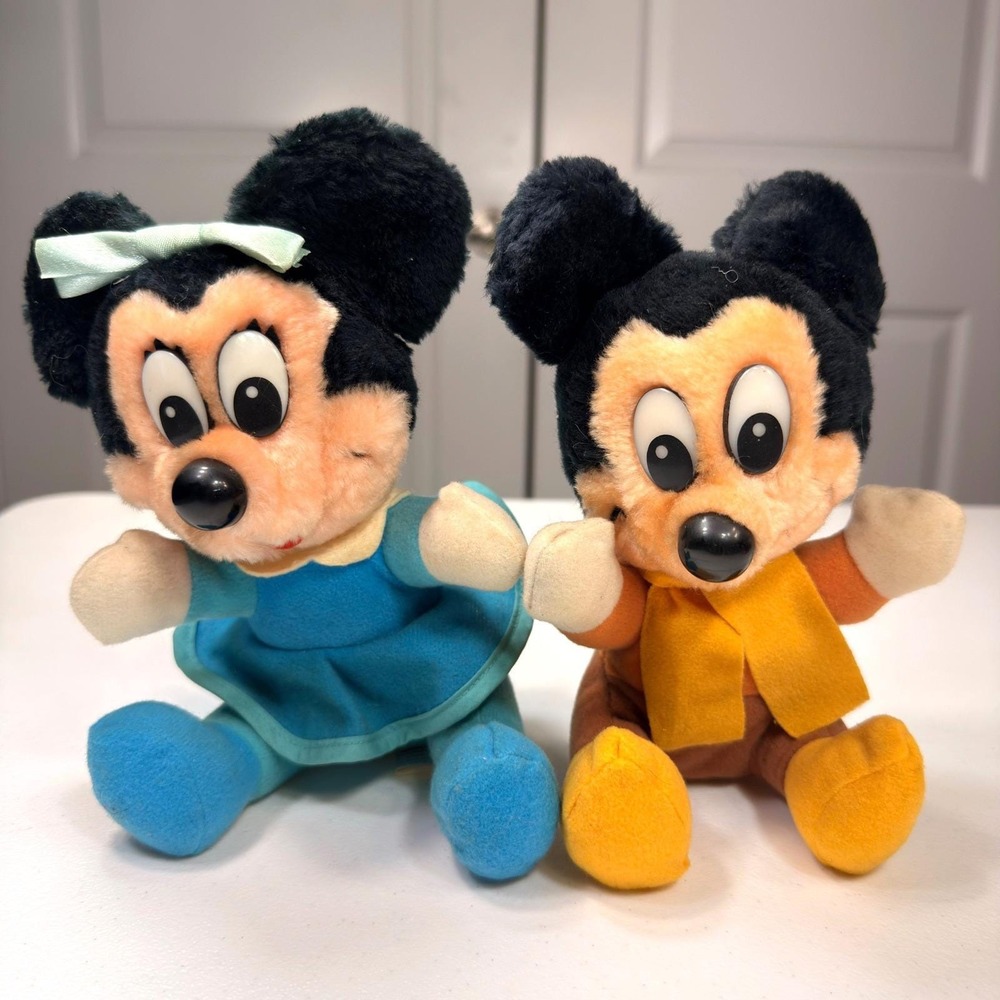 1983 Vintage Disney Mickey & Minnie Mouse Christmas Carol Plush Set Korea Rare